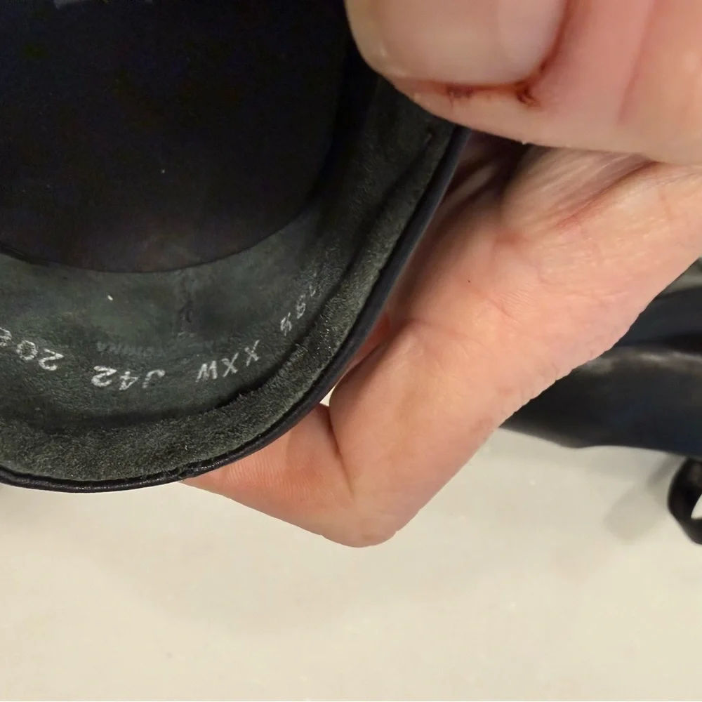 Kumfs Shoes Sz US 8 XXW EU 38.5 Black Leather Mary Jane Strap Low Wedge NEW!